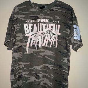 Pink Beautiful Trauma World Tour 2019 Shirt Size Large Camo